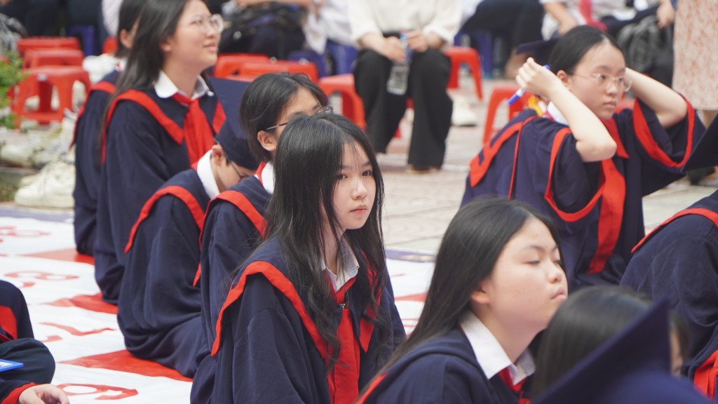Học sinh khổi 8 tham gia cuộc thi